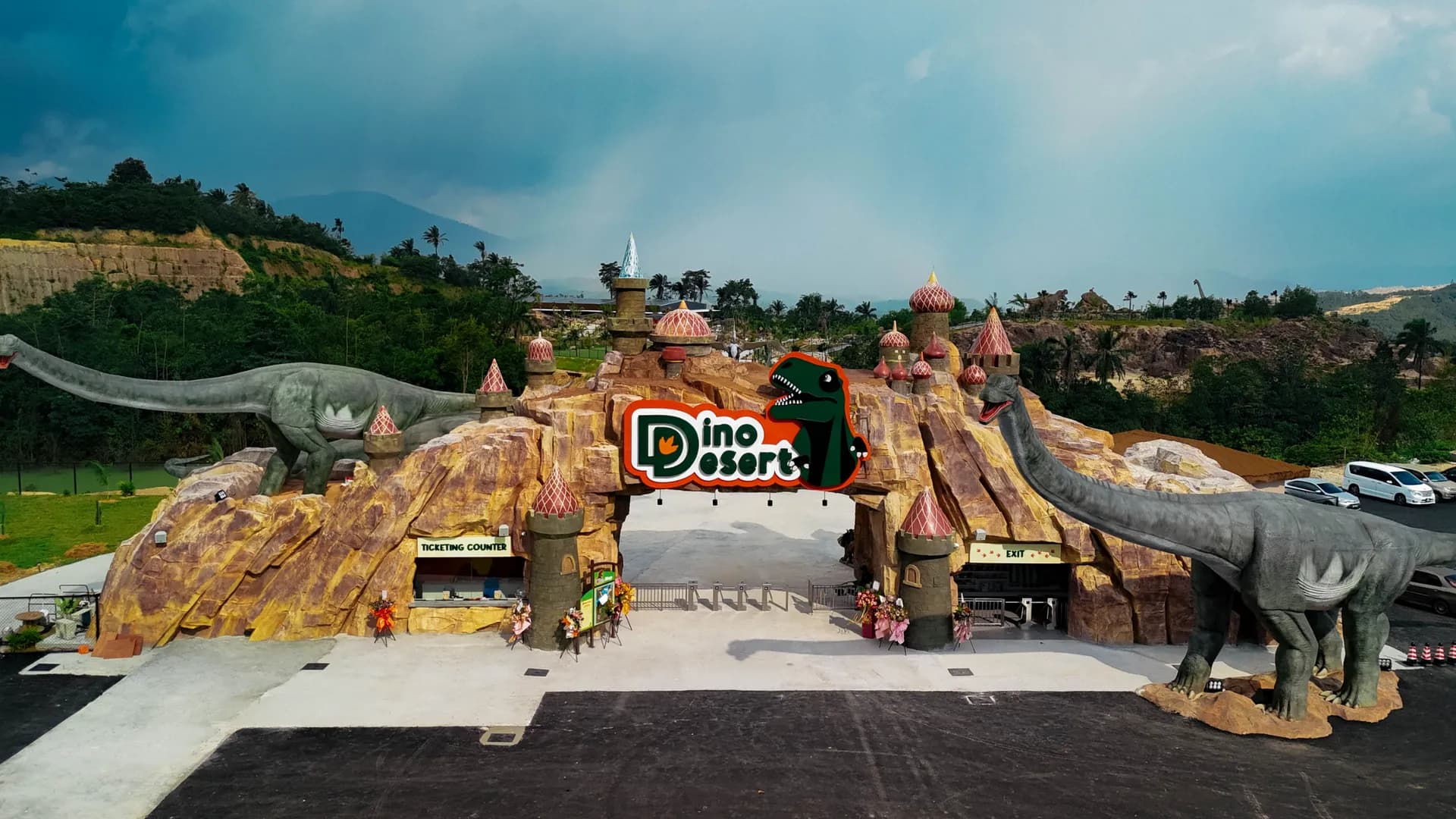 Dino Desert image 1