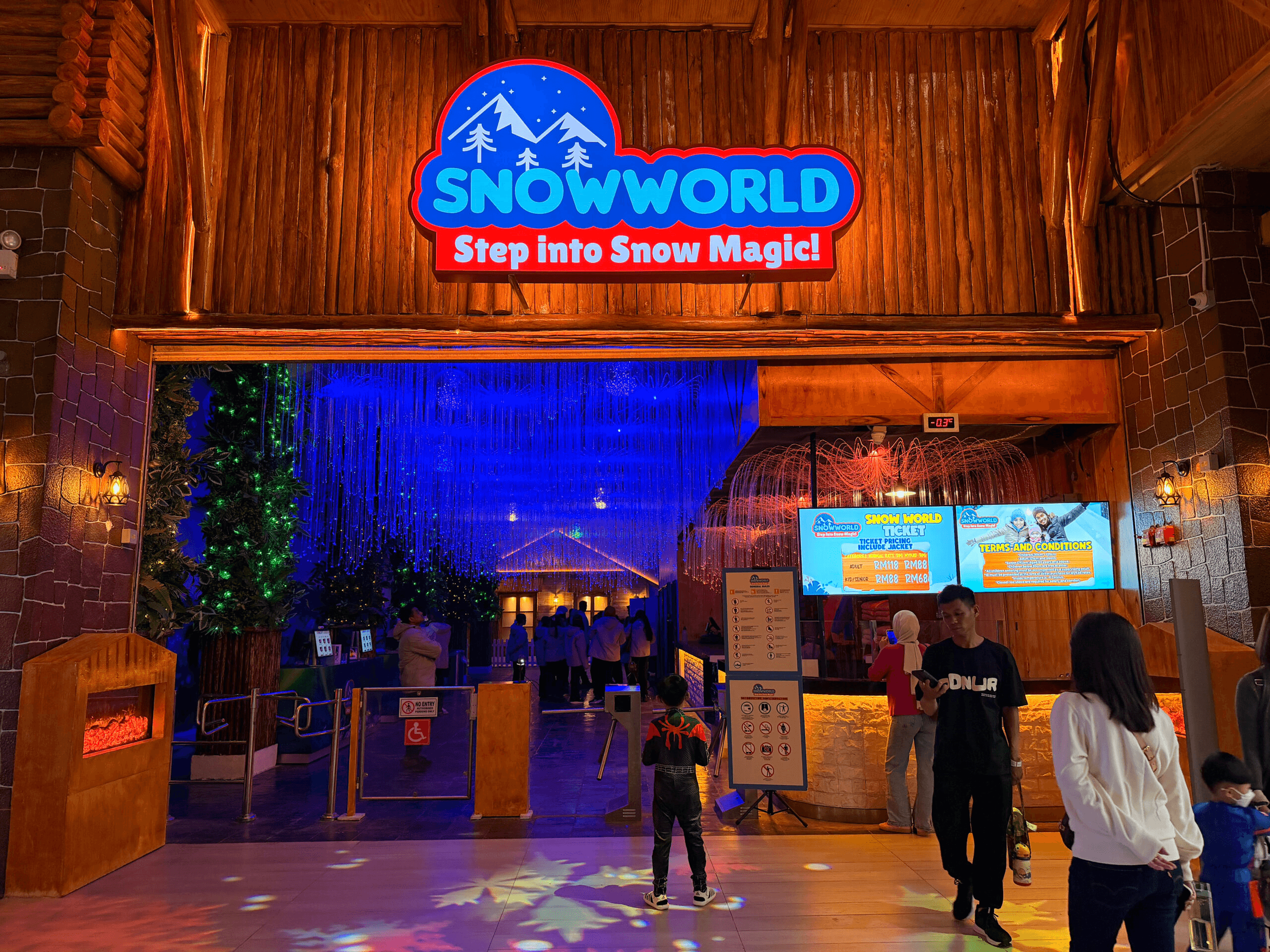 Snow World Theme Park Genting Highlands